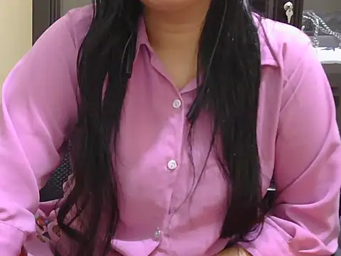 Snapshot of fairy_queen07 chatting on February 13, 2026, 11:43 am fairy queen07 online show from February 13, 2026, 11:43 am