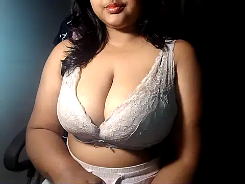 PatnakiRitu1 online show from January 13, 2026, 3:32 am