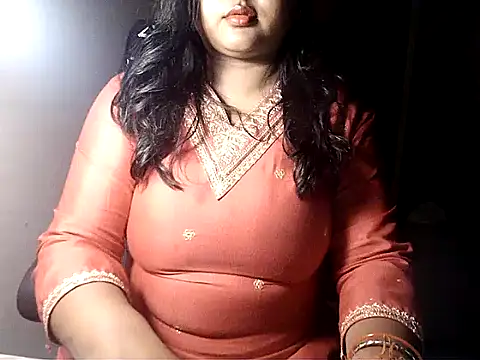 PatnakiRitu1 online show from May 16, 2026, 10:58 am