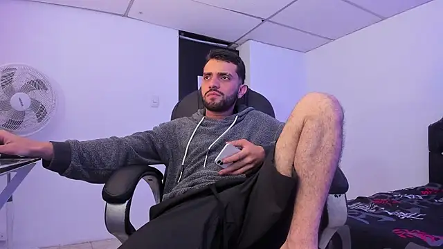 Jeremyy Boy online show from October 16, 2025, 12:08 am