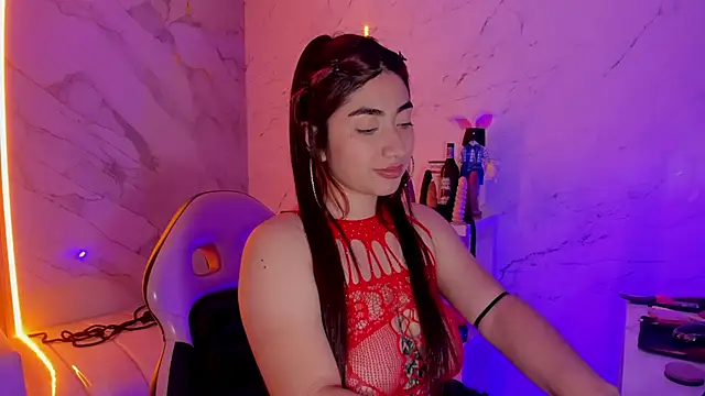 Sophia tf online show from May 27, 2026, 9:22 pm