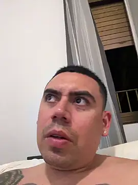 davidxxx099 online show from April 18, 2026, 7:51 pm