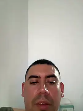 davidxxx099 online show from February 23, 2026, 5:24 pm