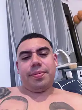 davidxxx099 online show from June 2, 2026, 10:32 pm