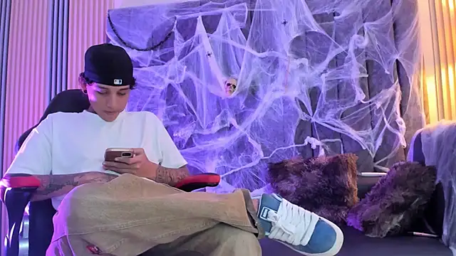 DustinandJordan online show from October 8, 2025, 4:58 am