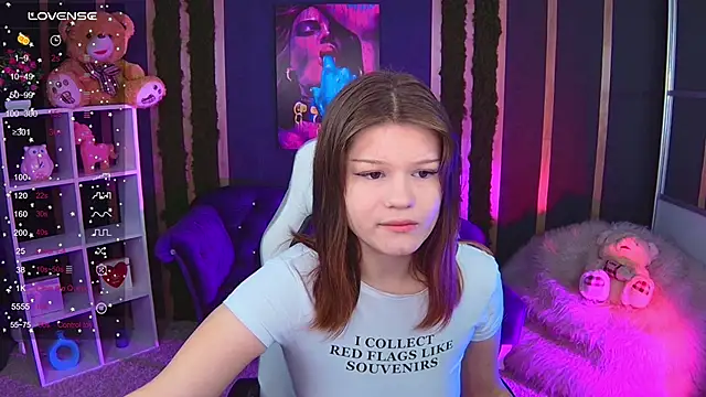 Snapshot of Lunamytrend chatting on November 28, 2025, 6:13 am Lunamytrend online show from November 28, 2025, 6:13 am