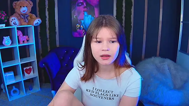 Snapshot of Lunamytrend chatting on November 30, 2025, 6:14 am Lunamytrend online show from November 30, 2025, 6:14 am