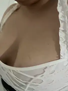 inked nekoo online show from October 30, 2025, 8:06 pm