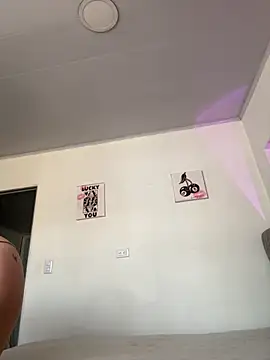 sabrina rosee online show from September 16, 2025, 1:12 pm