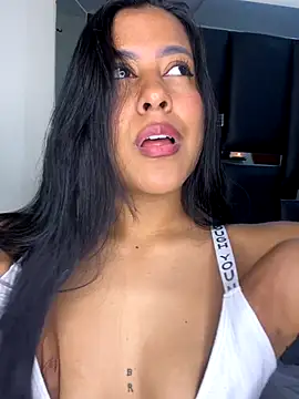 Kendra C online show from December 5, 2025, 3:27 am