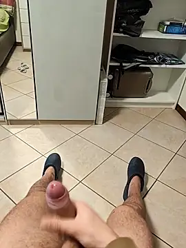 Snapshot of LucifertheGenius chatting on April 2, 2026, 12:23 pm LucifertheGenius online show from April 2, 2026, 12:23 pm