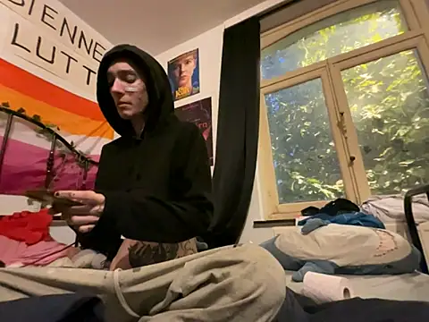 Snapshot of Styxlust chatting on September 10, 2025, 6:29 pm Styxlust online show from September 10, 2025, 6:29 pm