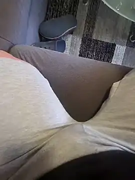 bigdicksklave online show from April 5, 2026, 12:45 pm