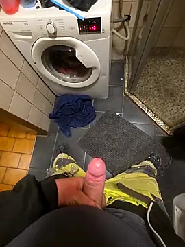 bigdicksklave online show from March 26, 2026, 5:06 am