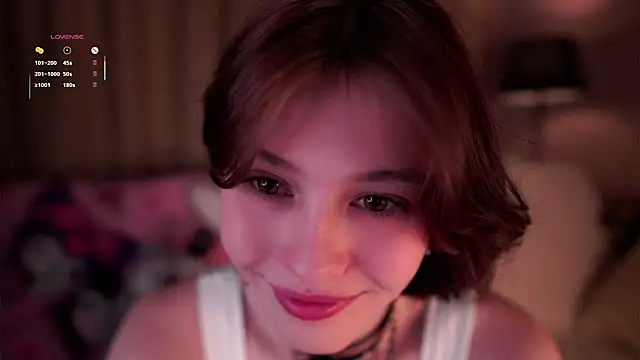 LurleneRamo online show from October 4, 2025, 1:07 am