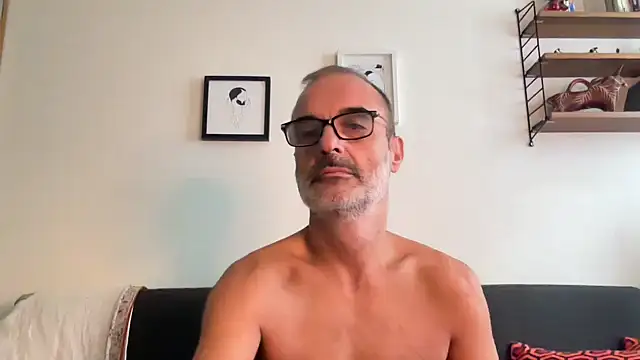 Milkywaymen online show from October 8, 2025, 3:24 pm