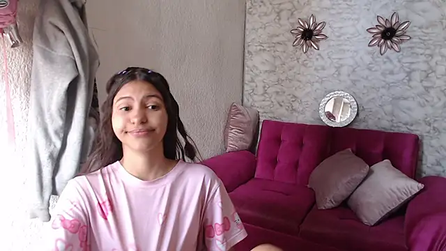 Evagirl69 online show from June 2, 2026, 12:27 pm