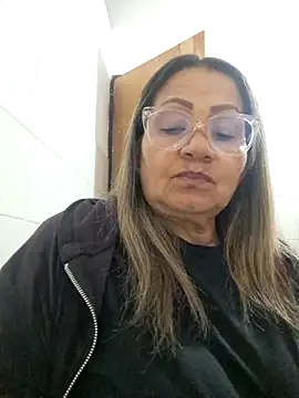 Snapshot of Vickysweeeettt chatting on March 21, 2026, 4:46 am Vickysweeeettt online show from March 21, 2026, 4:46 am