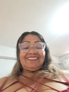 Snapshot of Vickysweeeettt chatting on April 1, 2026, 9:12 pm Vickysweeeettt online show from April 1, 2026, 9:12 pm