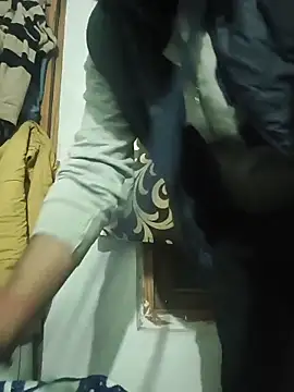 Snapshot of vardh033 chatting on January 17, 2026, 12:15 am vardh033 online show from January 17, 2026, 12:15 am