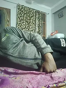 Snapshot of vardh033 chatting on February 22, 2026, 10:50 am vardh033 online show from February 22, 2026, 10:50 am