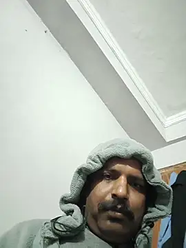 vardh033 online show from December 23, 2025, 2:00 am