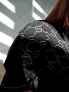 Snapshot of AlisaWyn chatting on February 14, 2026, 4:23 am AlisaWyn online show from February 14, 2026, 4:23 am