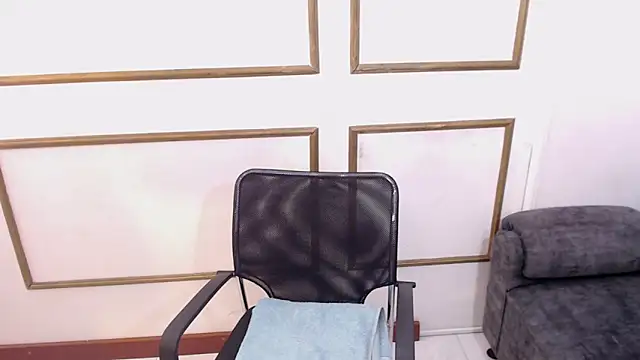 veronica em1 online show from April 11, 2026, 1:15 pm