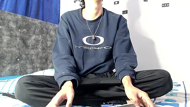 alexmark  online show from April 6, 2026, 6:31 pm