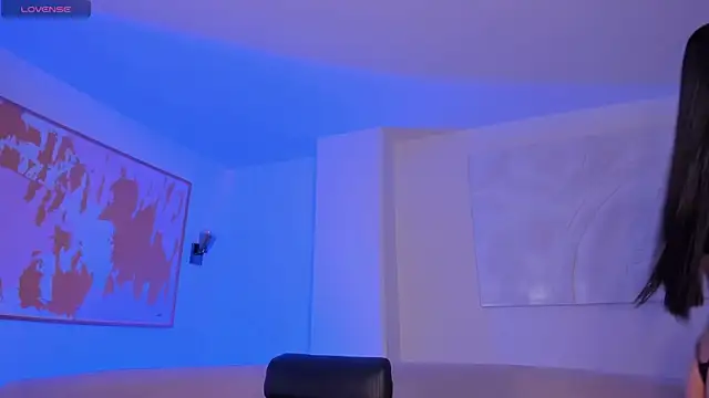 BonnyRose online show from April 17, 2026, 3:42 am