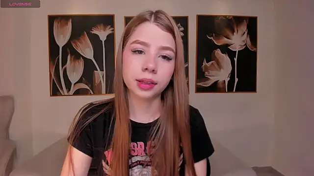 TiffannySins online show from March 5, 2026, 11:51 am