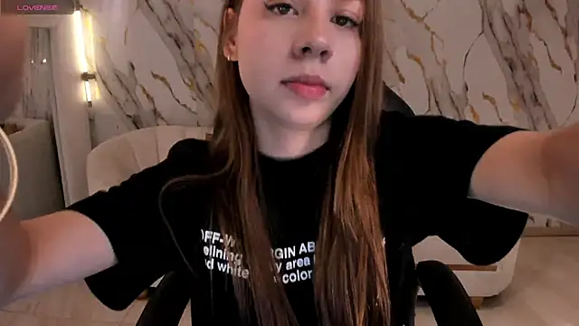 TiffannySins online show from December 23, 2025, 3:06 am