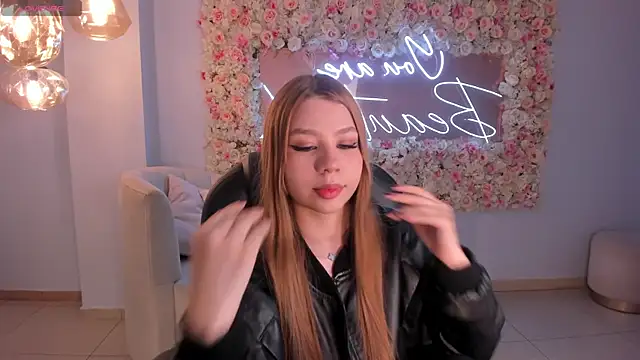 TiffannySins online show from March 28, 2026, 4:02 am