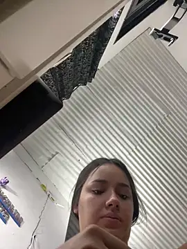 Snapshot of Luciaparker03 chatting on March 4, 2026, 2:36 pm Luciaparker03 online show from March 4, 2026, 2:36 pm