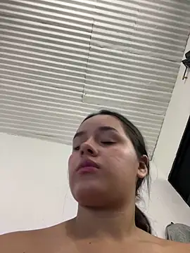 Snapshot of Luciaparker03 chatting on March 19, 2026, 1:49 am Luciaparker03 online show from March 19, 2026, 1:49 am