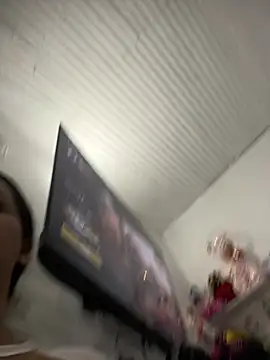 Snapshot of Luciaparker03 chatting on April 12, 2026, 12:58 am Luciaparker03 online show from April 12, 2026, 12:58 am