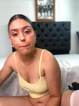 Snapshot of AVA_69 chatting on September 20, 2025, 6:51 am AVA 69 online show from September 20, 2025, 6:51 am