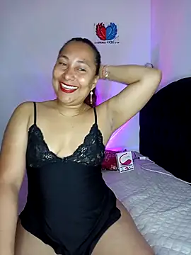 zafiro 93 online show from September 27, 2025, 2:12 pm