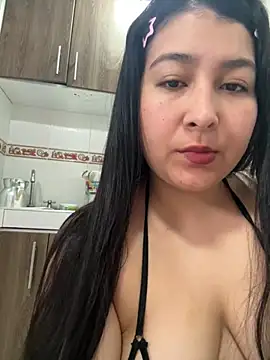 evelyn 1702 online show from October 18, 2025, 8:00 pm