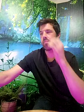 welcome-to-the-jungle online show from July 4, 2026, 8:35 pm