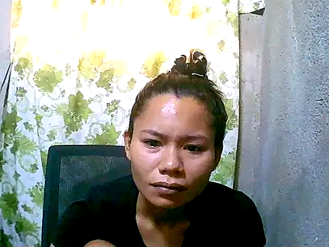 Sweeetgurll online show from September 21, 2025, 1:44 am