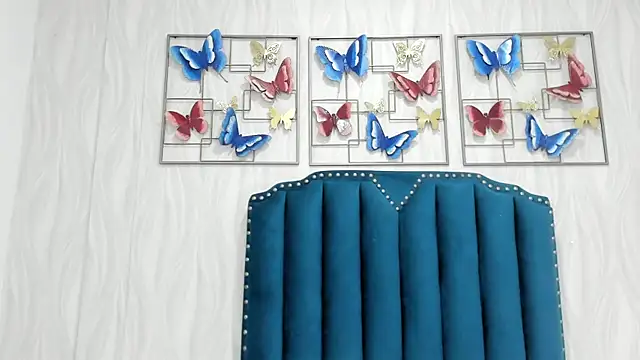 Alison Carde05 online show from October 29, 2025, 7:35 pm