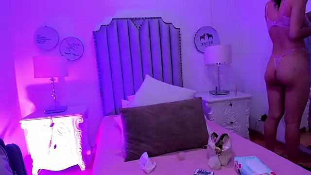 Snapshot of Alison_Carde05 chatting on February 3, 2026, 6:57 pm Alison Carde05 online show from February 3, 2026, 6:57 pm