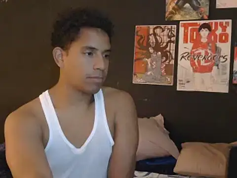 Snapshot of latinboybigdick chatting on November 9, 2025, 7:56 am latinboybigdick online show from November 9, 2025, 7:56 am