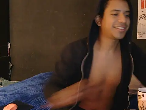 Snapshot of latinboybigdick chatting on September 10, 2025, 4:55 am latinboybigdick online show from September 10, 2025, 4:55 am