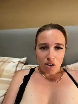 amberrose094 online show from July 10, 2026, 7:58 pm
