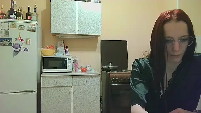 Lucy Divine online show from November 13, 2025, 8:02 pm