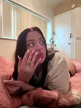 Snapshot of Victoriasteel chatting on November 12, 2025, 9:57 am Victoriasteel online show from November 12, 2025, 9:57 am