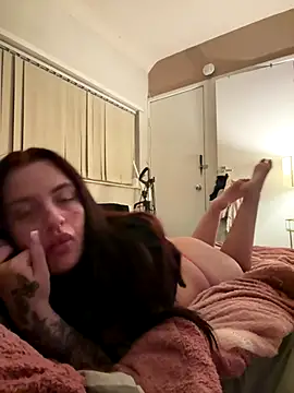 Snapshot of Victoriasteel chatting on November 12, 2025, 10:02 pm Victoriasteel online show from November 12, 2025, 10:02 pm