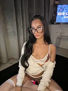 Spicy-Rosie20 online show from February 17, 2026, 9:12 pm